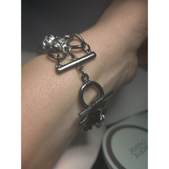 Fashion Jewelry - Gun Metal and Cubic Zirconia Toggle Bracelet, 7” - Picture 8 of 10